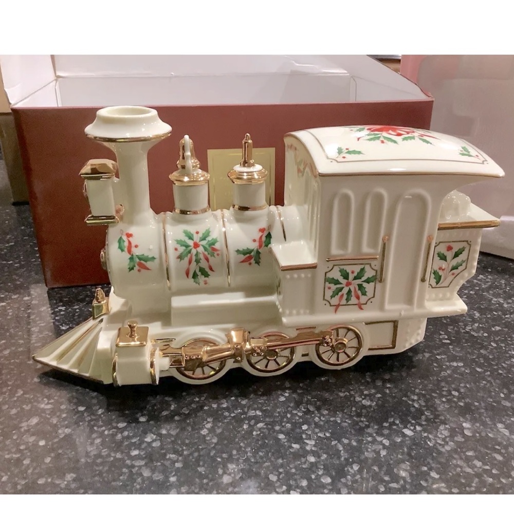 Lenox Christmas Holiday Junction Train Locomotive Engine